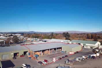 Substantial high stud industrial