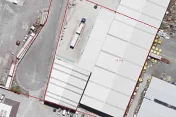 Substantial high stud industrial