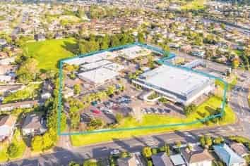 Retail on Royal Road!