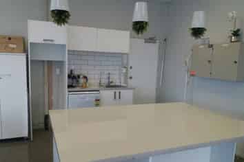 Bright and Sunny Retail Space!