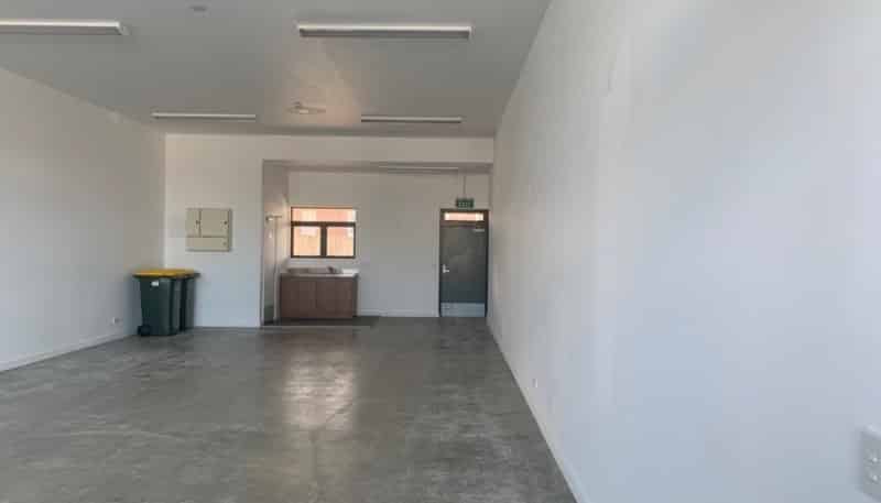 Shop 3, 228 Edmonton Road, Te Atatu Peninsula