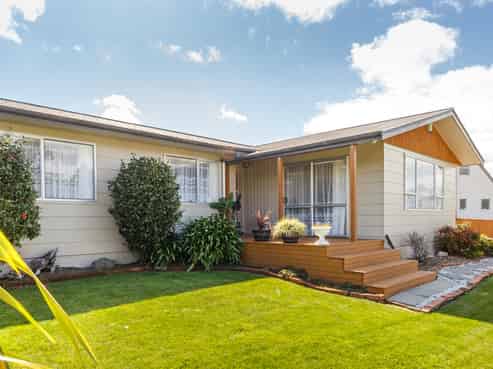 12 Humphries Place, Awapuni