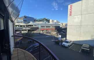 Functional Wellesley Office