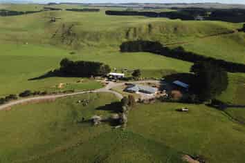 6132 Pouto Road, Pouto