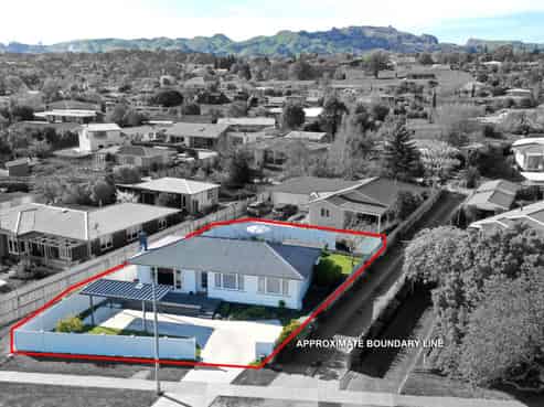 73 Middle Road, Havelock North