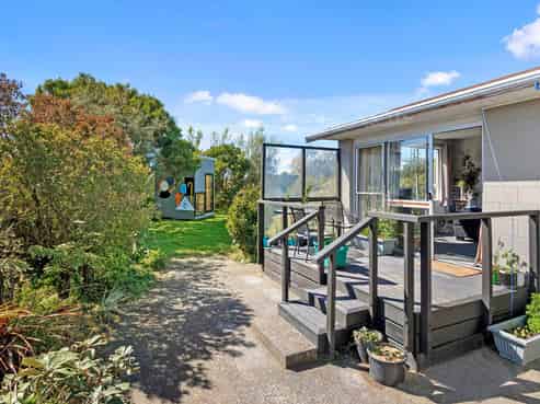 2/207 Estuary Road, South New Brighton