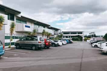 119m² office for sale in Albany