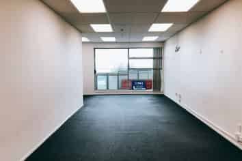 119m² office for sale in Albany