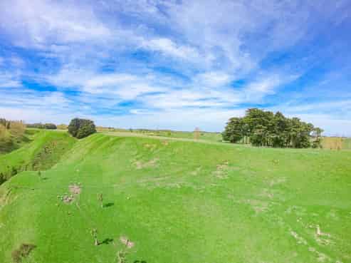 632 Waikupa Road, Okoia