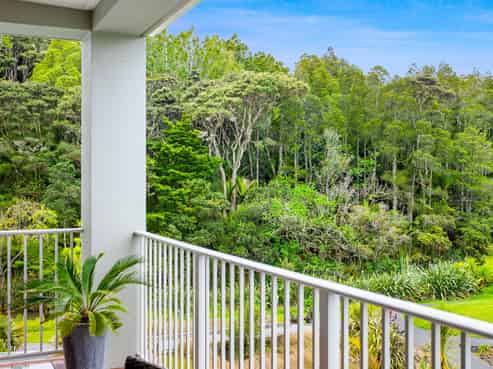 30 Eaves Bush Parade, Orewa