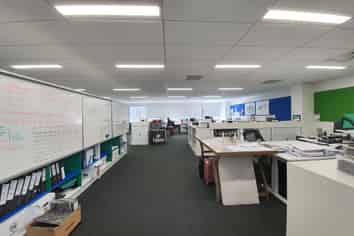 SUPERB OFFICE IN NORTHWEST