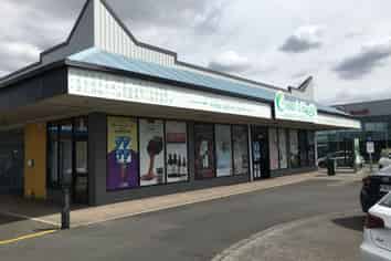 Prime Hamilton East retail