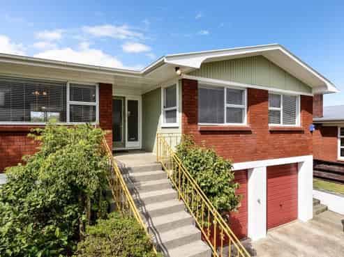 6 Bernard Street, Chedworth