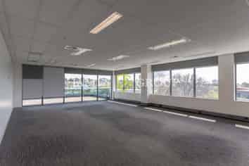 Top Floor in Ascot Central | 730sqm