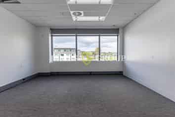 Top Floor in Ascot Central | 730sqm