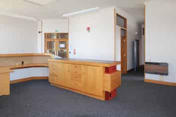 FANTASTIC CENTRAL SPACE - FOR LEASE