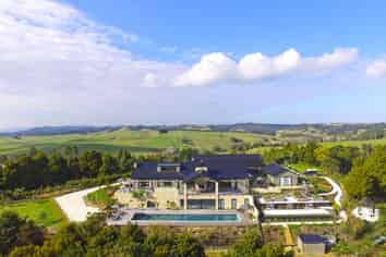  Te Arai Lodge, 51 Lake Road, Te Arai