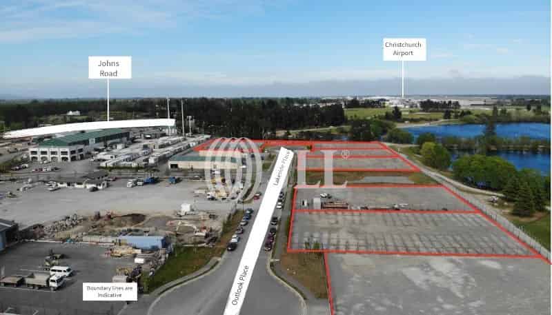 5 Lakeside Place, Harewood