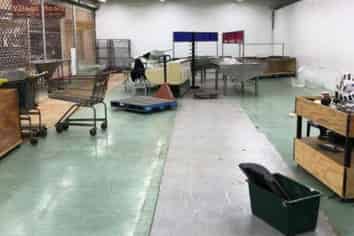 Large Retail in Mount Albert!