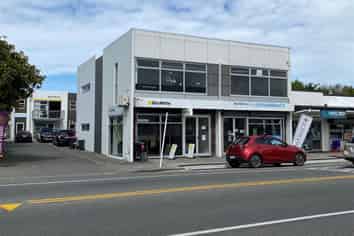 78m2 tidy first floor office for lease