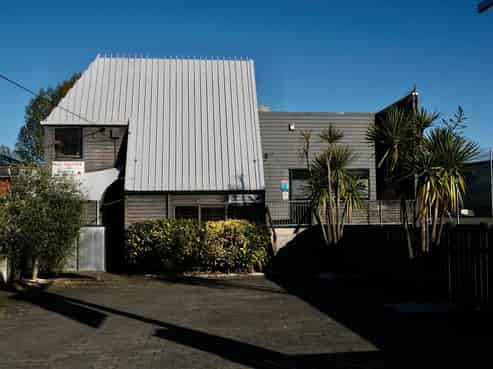 Industrial Workshop & Offices