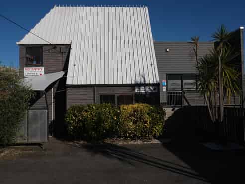 Industrial Workshop & Offices