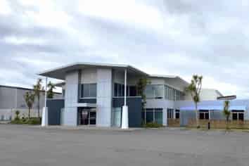 2,570sqm Airport Standalone