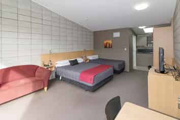 Easily Managed Motel Business - Home and Income