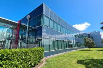 CBRE - Corporate HQ Airport Location