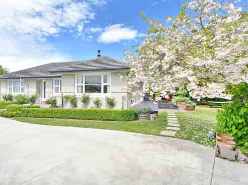 39 Flower Street, Bryndwr