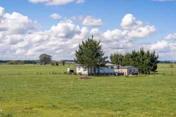 315 Collins Road, Glenview