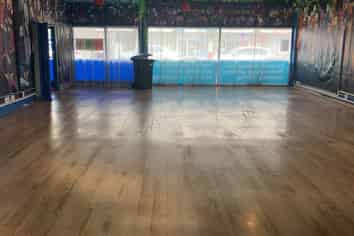 SHOP LOCATED IN MT ALBERT TOWN CENTRE