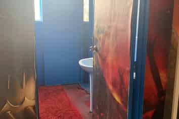 SHOP LOCATED IN MT ALBERT TOWN CENTRE