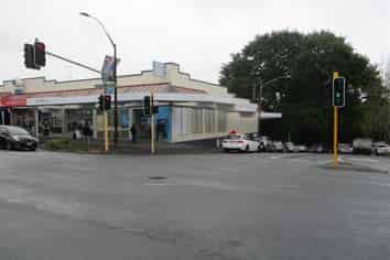 PRIME RETAIL CORNER, HAMILTON EAST