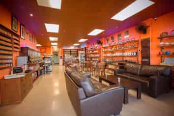 Life Style Cafe on Market!