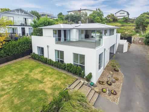 220 Clifton Terrace, Clifton