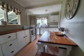 124 Kiwi Road, Whangamata