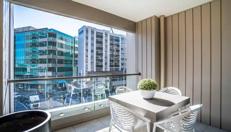 819/41-47 Beach Road, Auckland Central