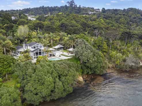 100 Cornwallis Road, Cornwallis