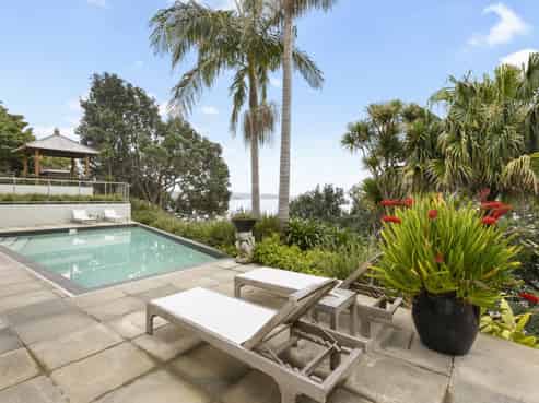 100 Cornwallis Road, Cornwallis