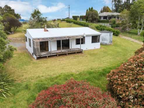 400 Apotu Road, Kauri