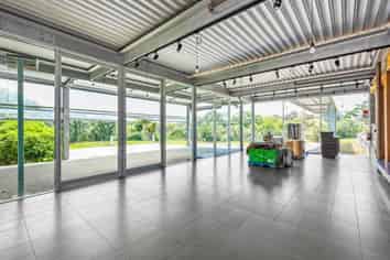 Versatile Boutique Stunner at Waimauku 