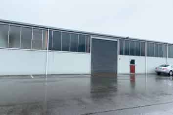 1,048m² Kelvin Grove Warehouse For Lease