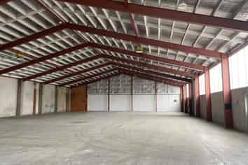 1,048m² Kelvin Grove Warehouse For Lease