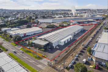 4,088M² BUILDING ON 11,375M² SITE