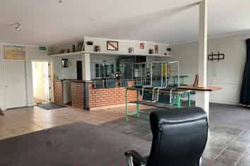 Pre-loved Pub/Restaurant