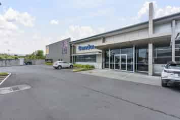 High profile multi-tenanted investment