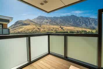 B2 unit 315 - 18 Mountain Ash Drive, Frankton