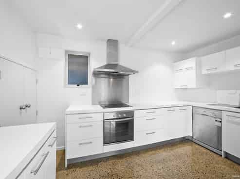 1A Highgrove Lane, Totara Vale