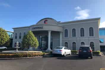 APOLLO DRIVE WITH DATA CENTRE ROOM